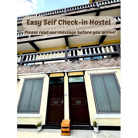October Hostel Chiangmai Chiang Mai Exterior photo